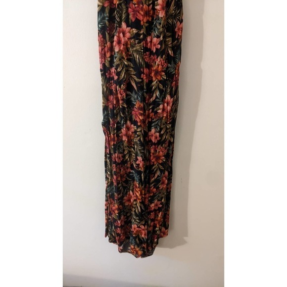 American Eagle Floral Halter Pantsuit Medium, Back Zip - Picture 4 of 10